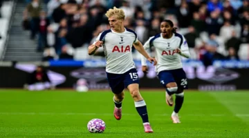 الاتحاد الأوروبي يفرض عقوبات رادعة ضد توتنهام بسبب تجاوزات جماهيره في الأبطال